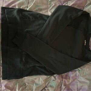 Women’s Dark Green Crewneck Sweater